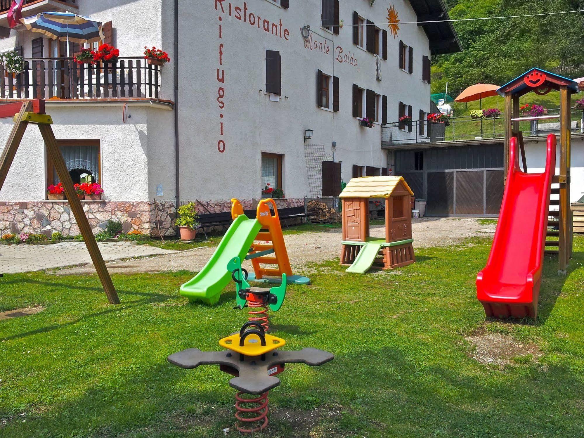 Rifugio Monte Baldo Hotel Avio Ngoại thất bức ảnh